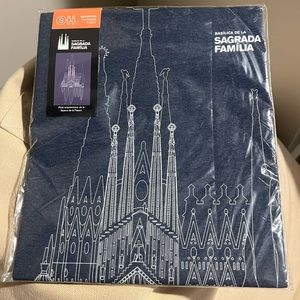 Unisex Sagrada Familia T-shirt